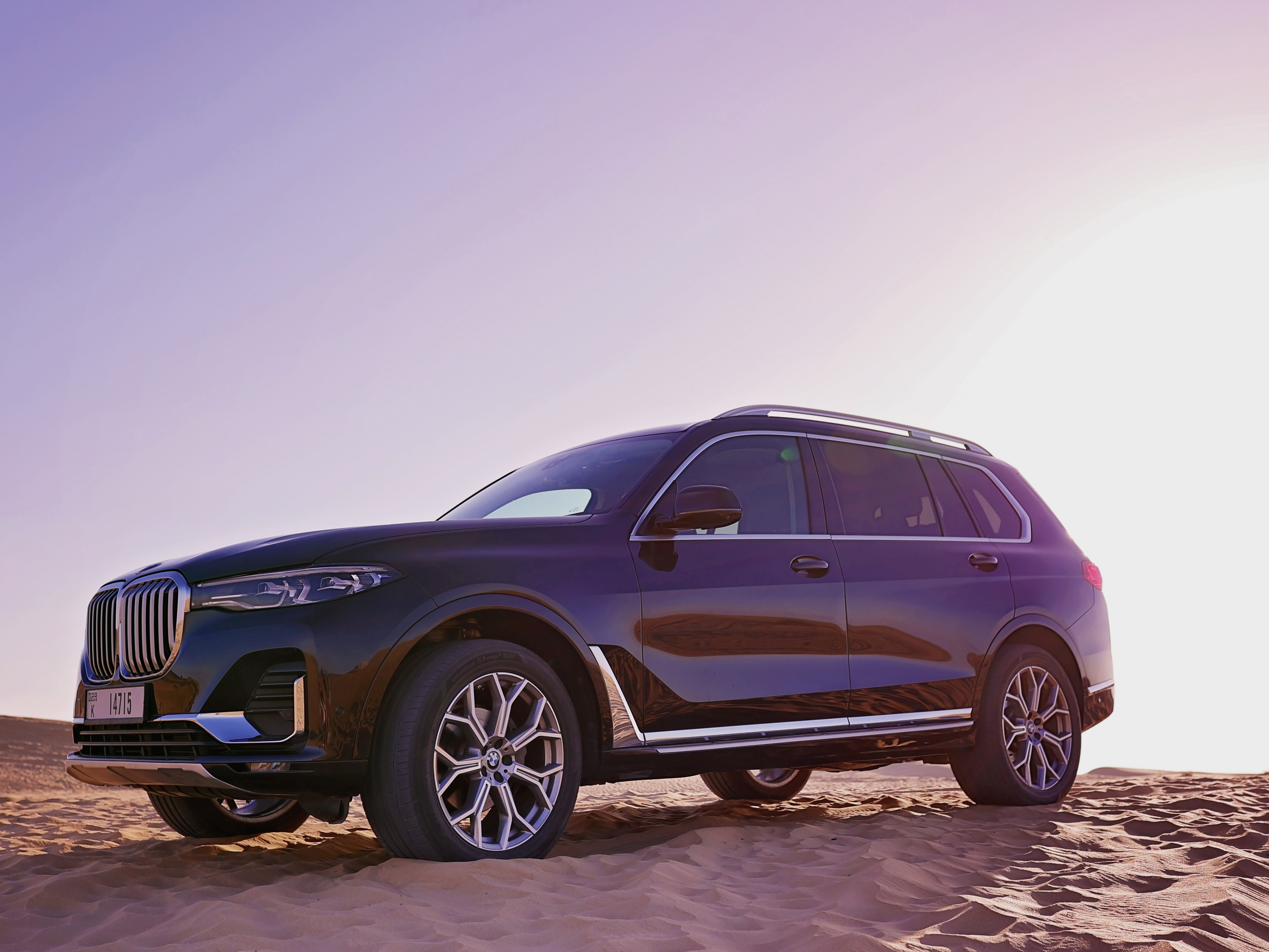 /media/images/cars/BMW_X7_40_2.jpg
